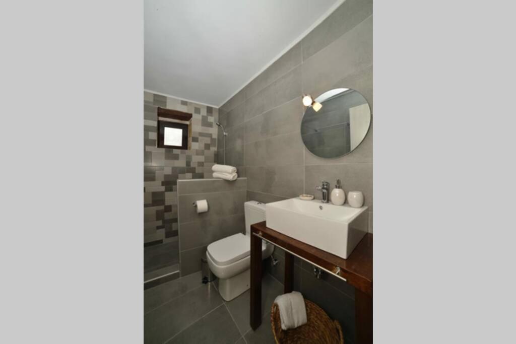 Villa Christini A Luxury Villa With Amazing Views Tzitzifes Bagian luar foto
