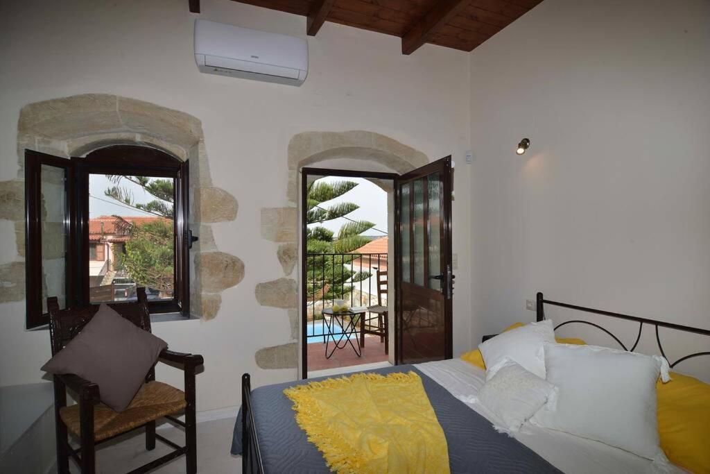 Villa Christini A Luxury Villa With Amazing Views Tzitzifes Bagian luar foto